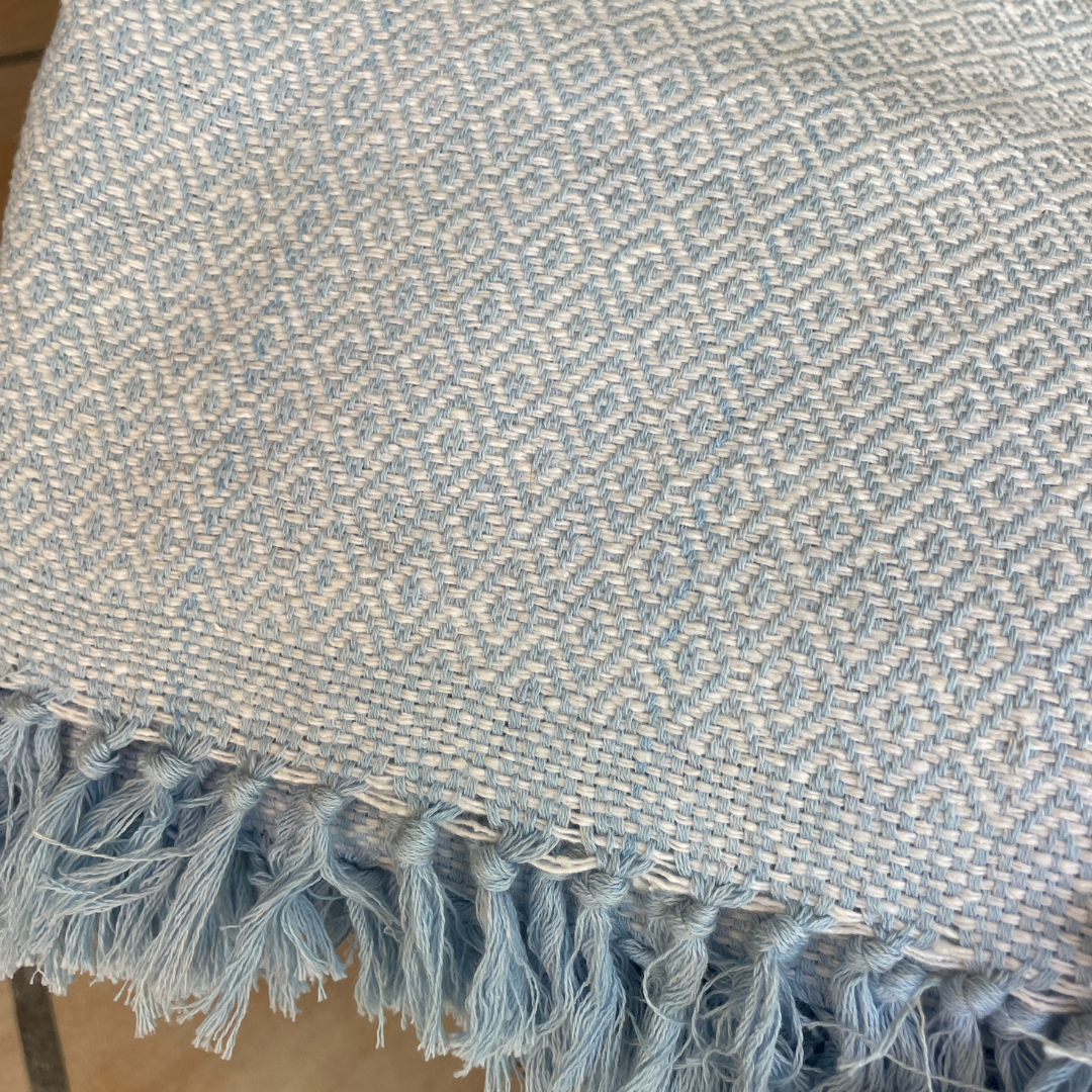 Cloudy Blue - Palms & Pineapples